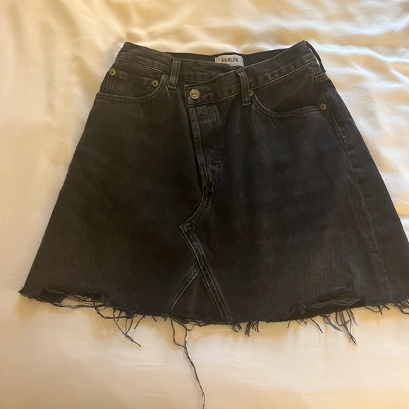 Agolde cross cross skirt in black, size 26 - Picture 2 of 3